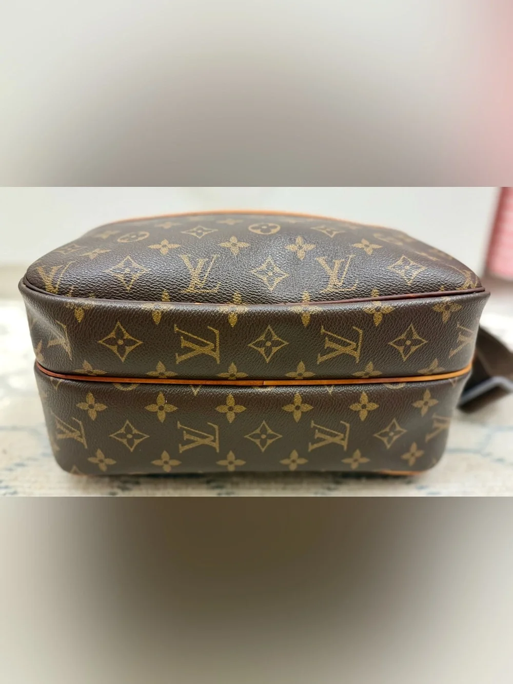 LOUIS VUITTON Vintage Unisex Y2K Brown Monogram Canvas Reporter PM Crossbody